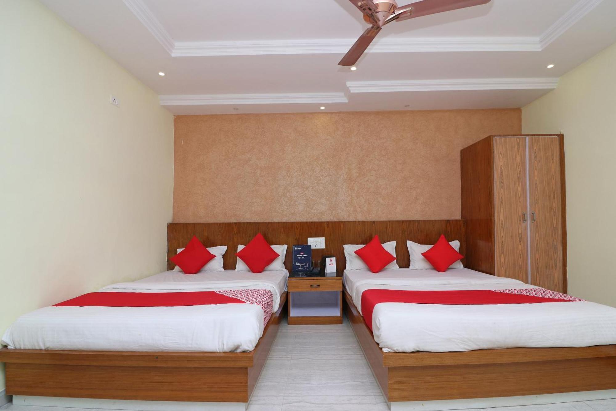 Hotel O G K Palace Bodh Gaya Exterior photo
