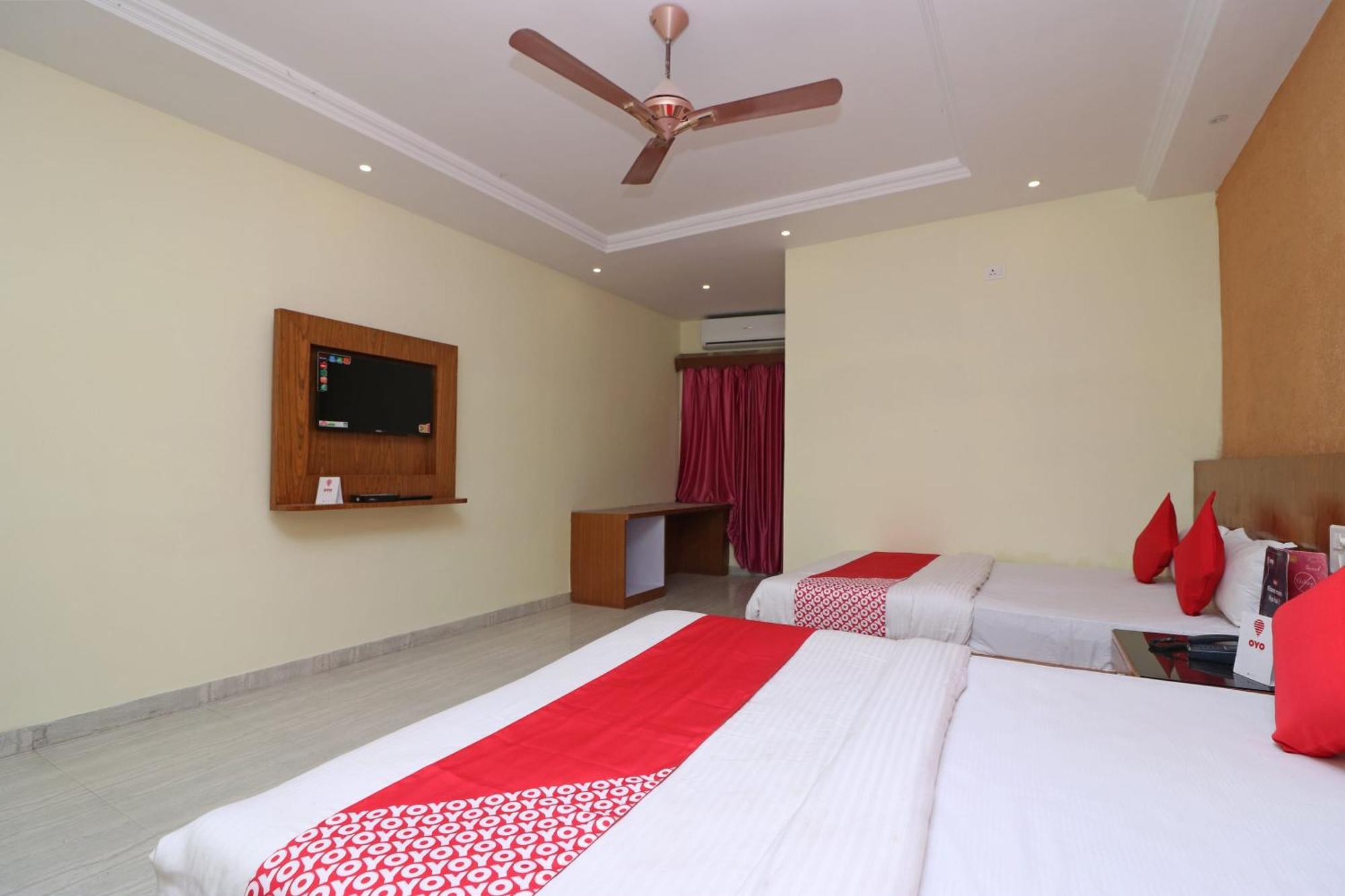 Hotel O G K Palace Bodh Gaya Exterior photo