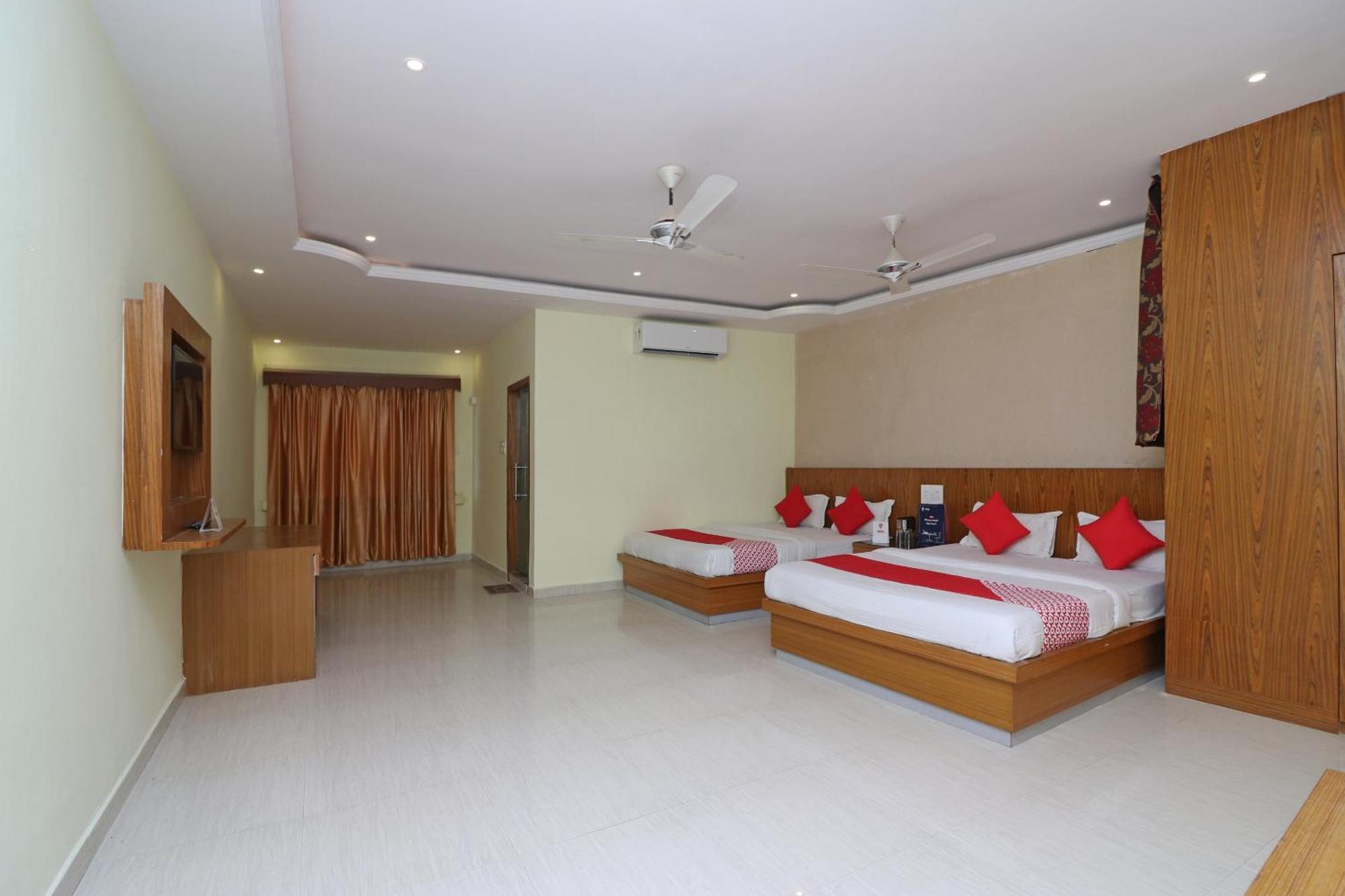 Hotel O G K Palace Bodh Gaya Exterior photo